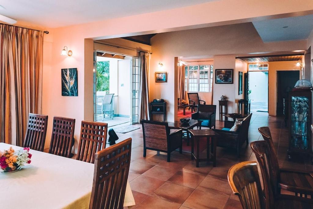 La Jolie - Luxury Ocean View Villa Black Rock 外观 照片